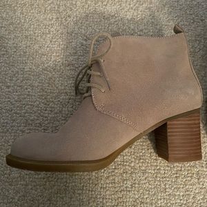 BareTraps, Suede, Laced, Stacked Wood Heel, Size 8, Boots